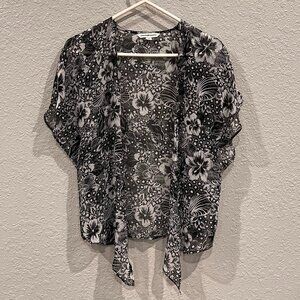 American Eagle Floral Sheer Shawl | Black and White | Size S
